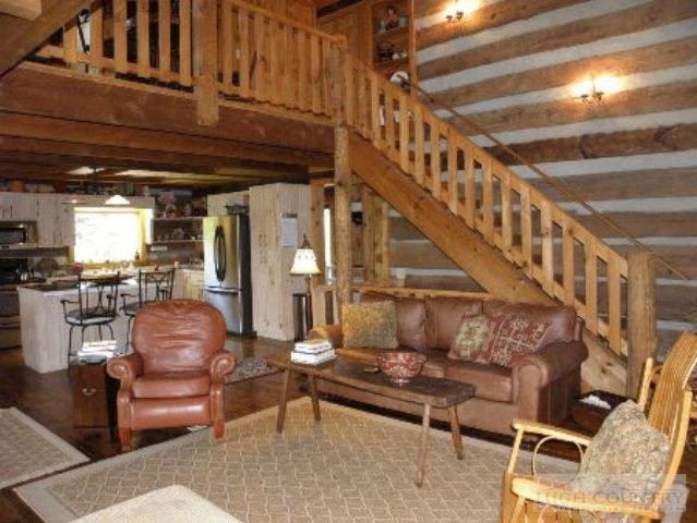 Image number 10 for the current listing