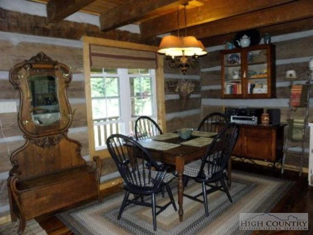 Image number 7 for the current listing