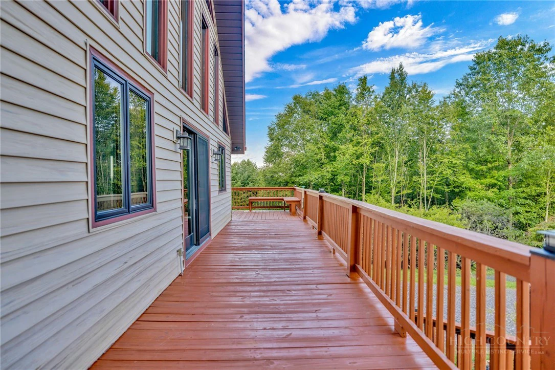 Image number 13 for the current listing