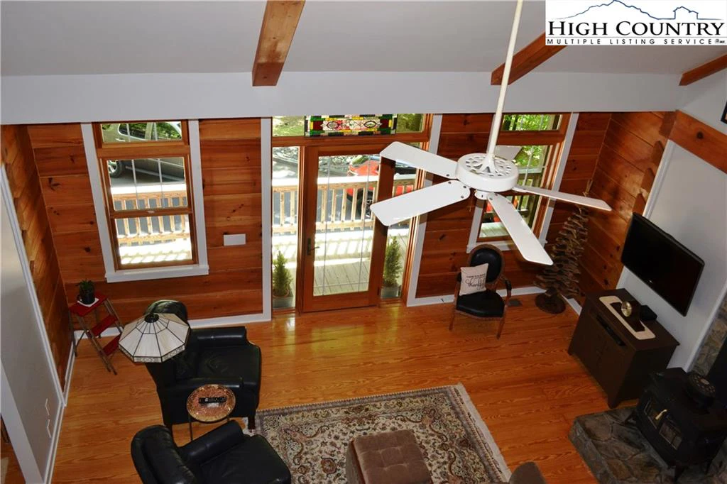 Image number 6 for the current listing