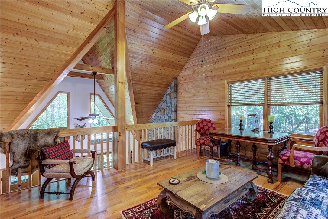 Image number 6 for the current listing