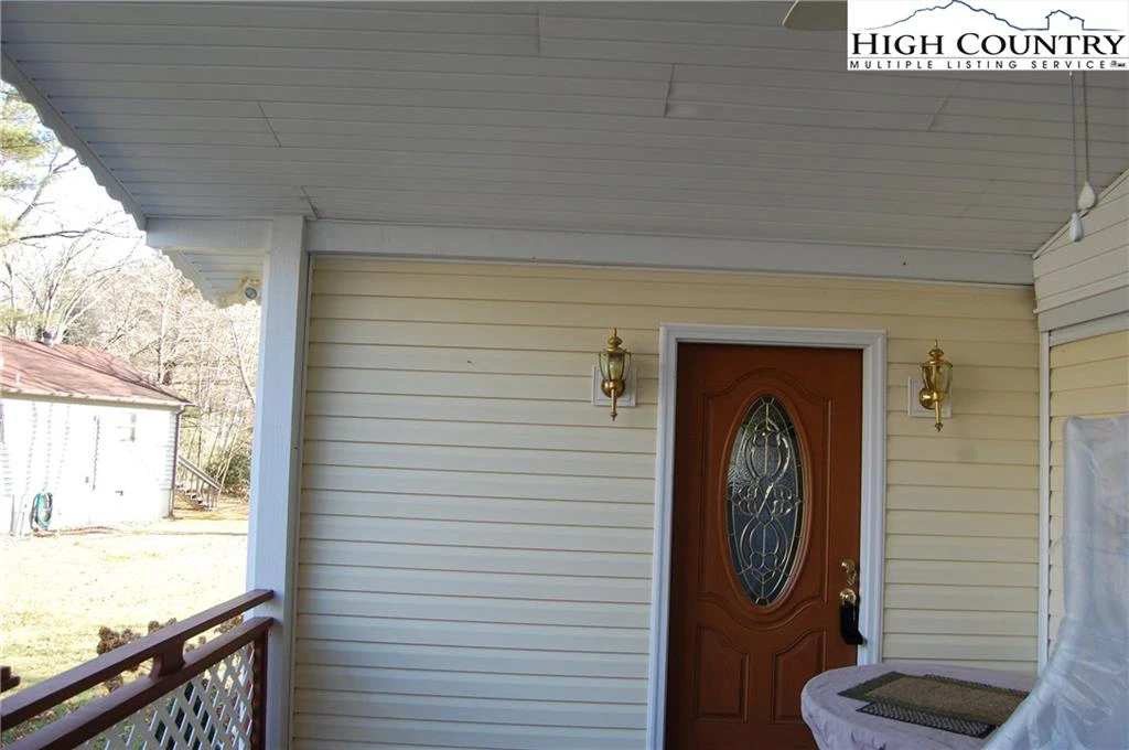 Image number 10 for the current listing