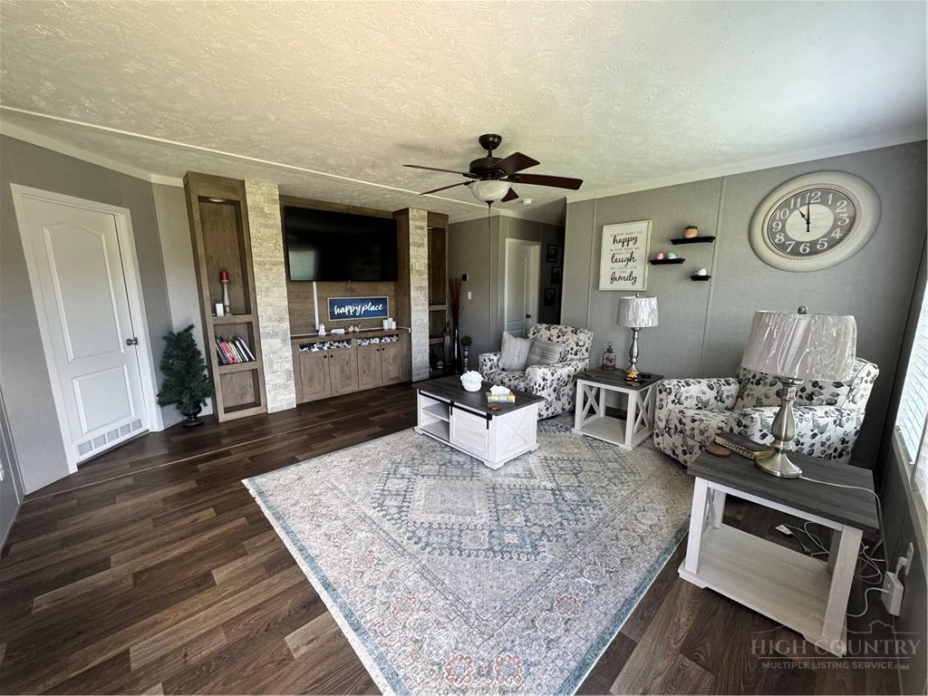Image number 6 for the current listing