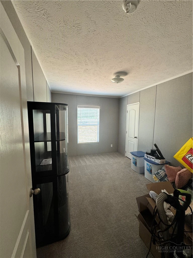 Image number 20 for the current listing
