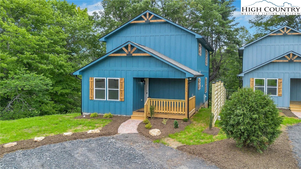 Image number 1 for the current listing