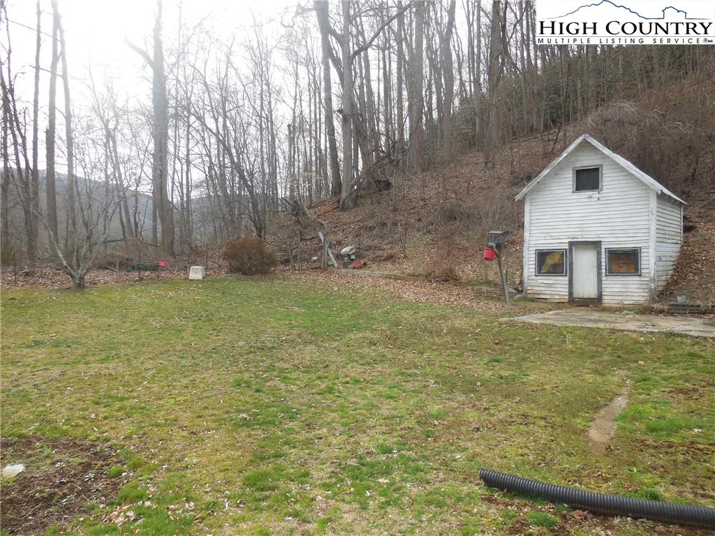 Image number 7 for the current listing