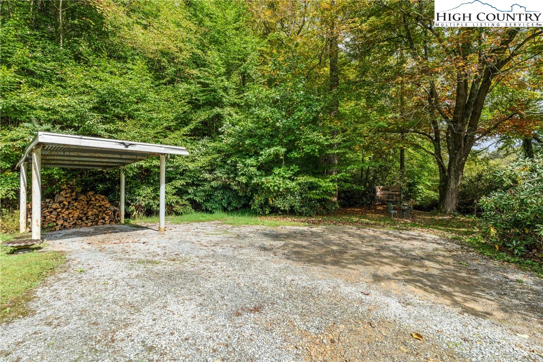Image number 8 for the current listing