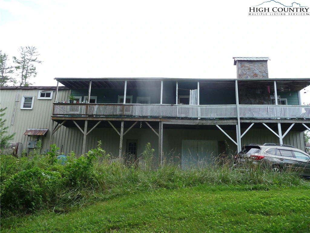 Image number 13 for the current listing