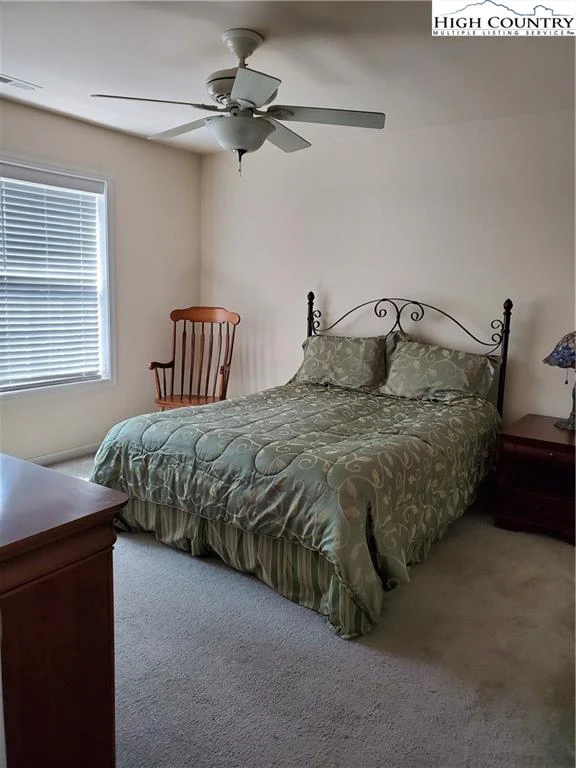 Image number 10 for the current listing
