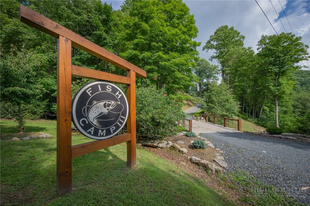 Image number 7 for the current listing