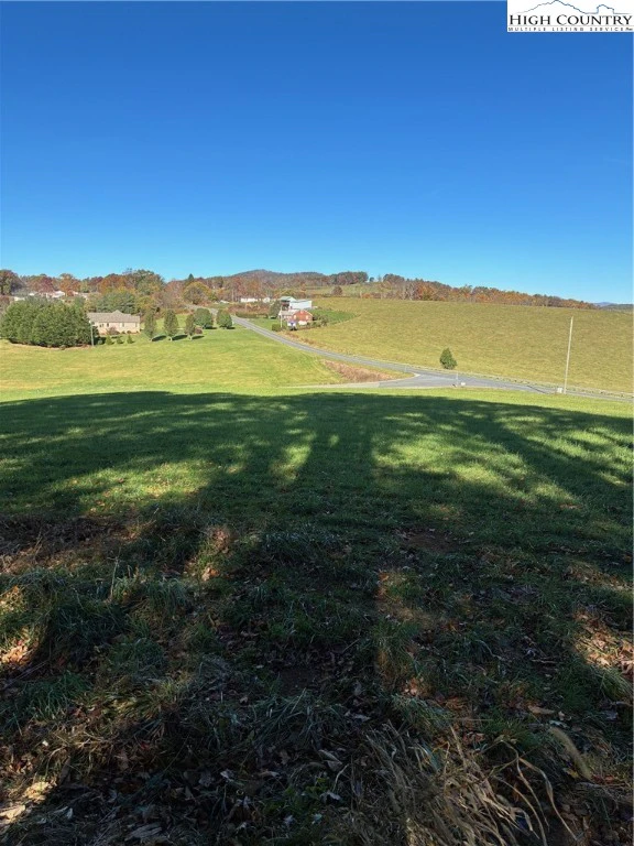 Image number 4 for the current listing