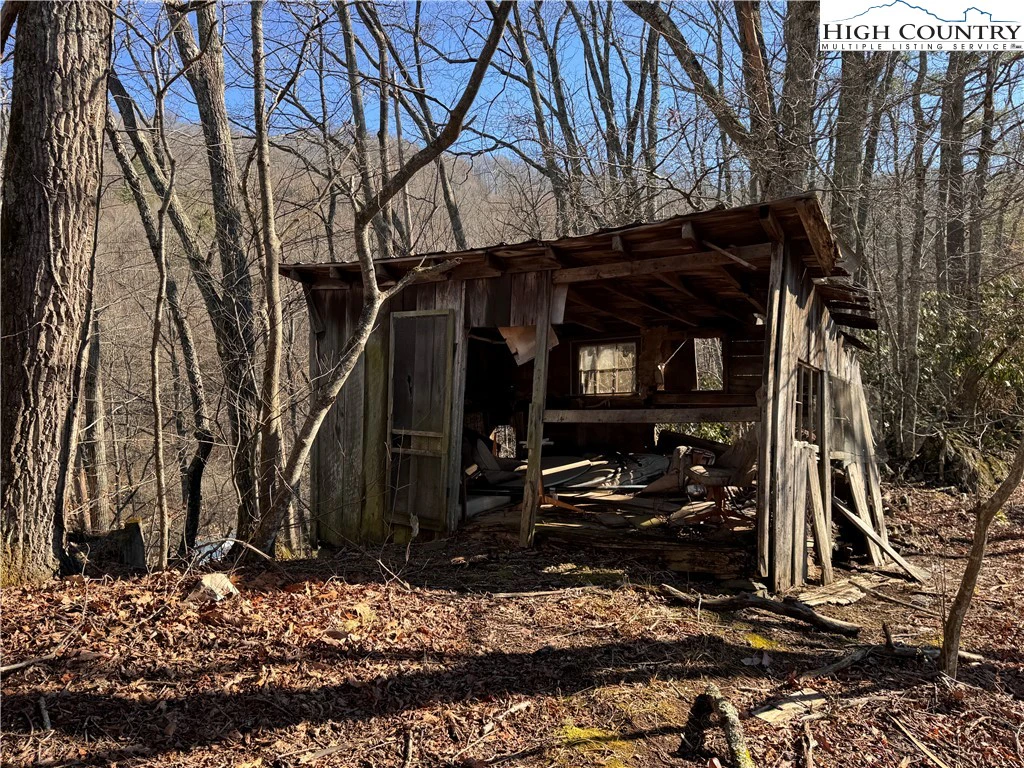 Image number 8 for the current listing