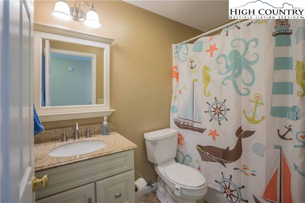 Image number 7 for the current listing