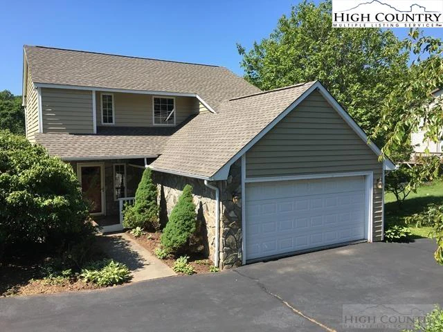 Image number 18 for the current listing