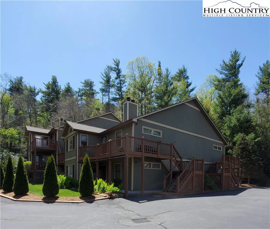 Image number 1 for the current listing