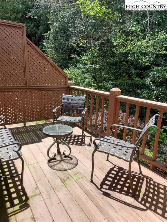 Image number 6 for the current listing