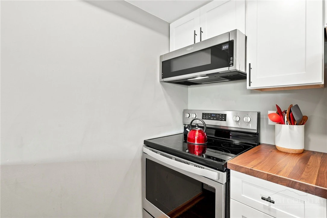 Image number 7 for the current listing