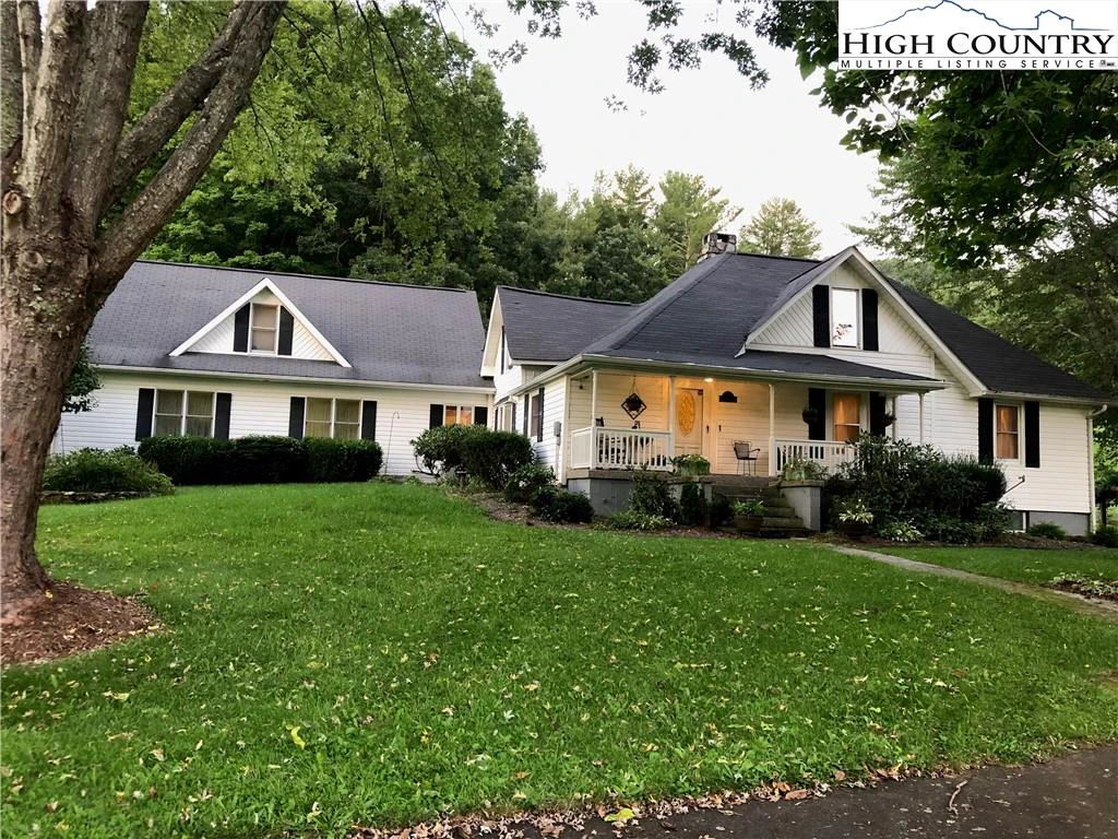 Image number 1 for the current listing