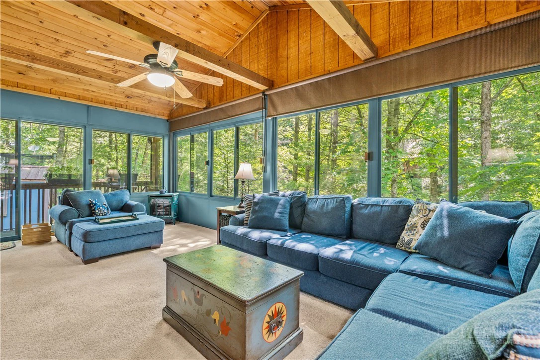 Image number 6 for the current listing