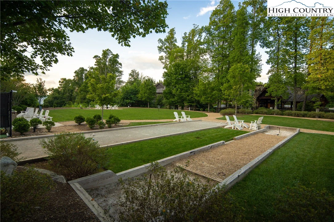 Image number 16 for the current listing