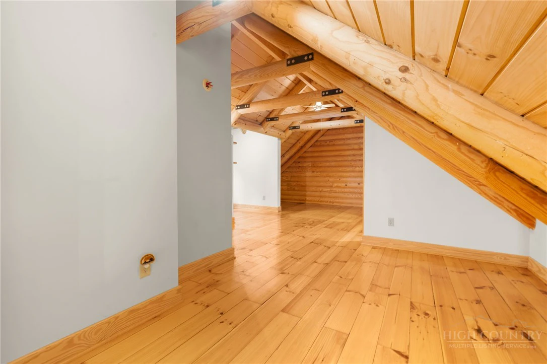Image number 6 for the current listing