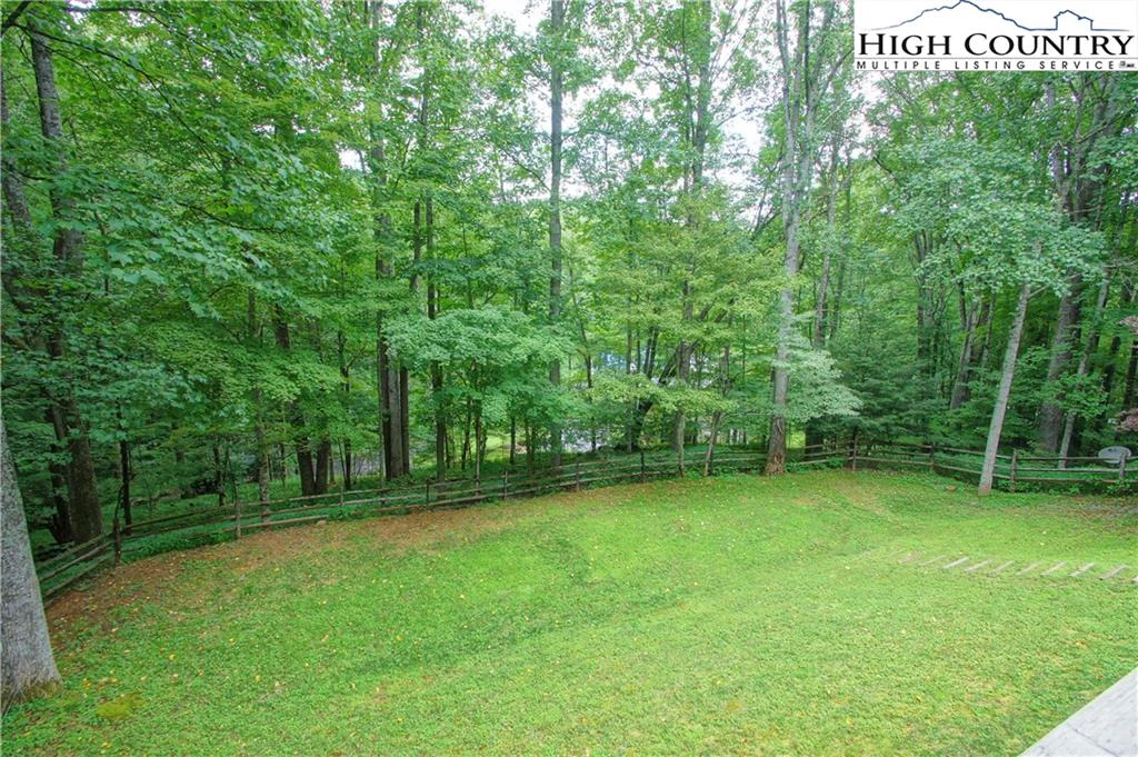 Image number 2 for the current listing