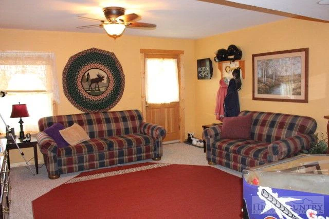Image number 15 for the current listing