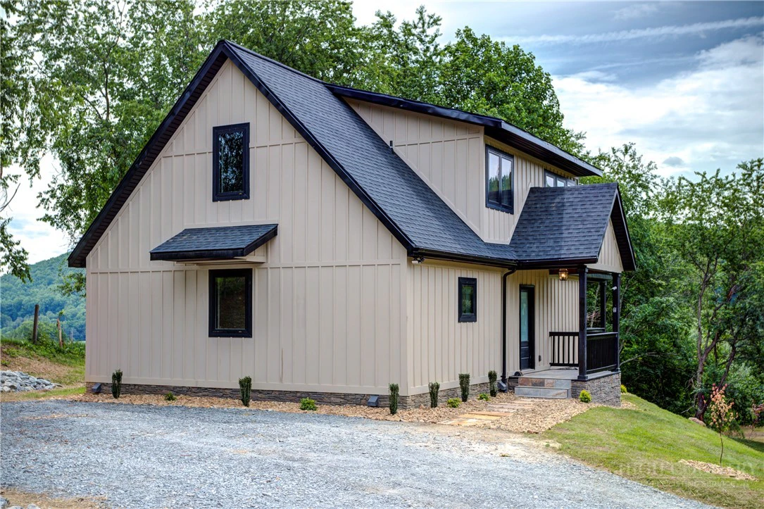 Image number 2 for the current listing