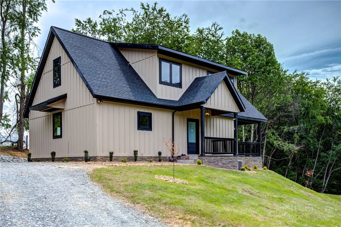 Image number 4 for the current listing