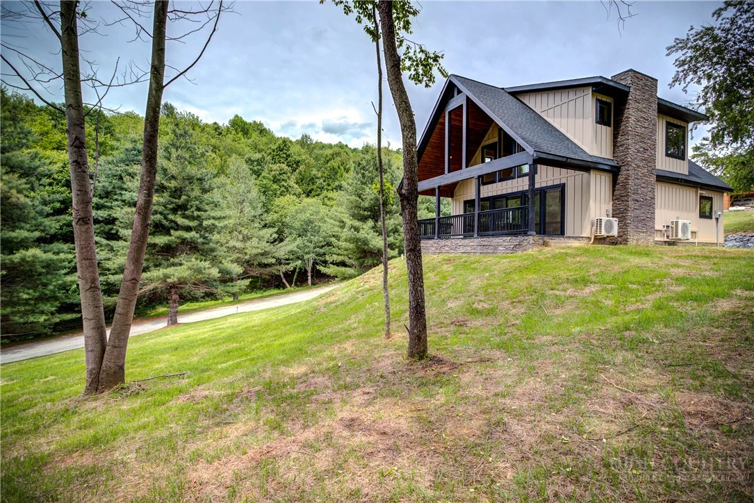 Image number 6 for the current listing