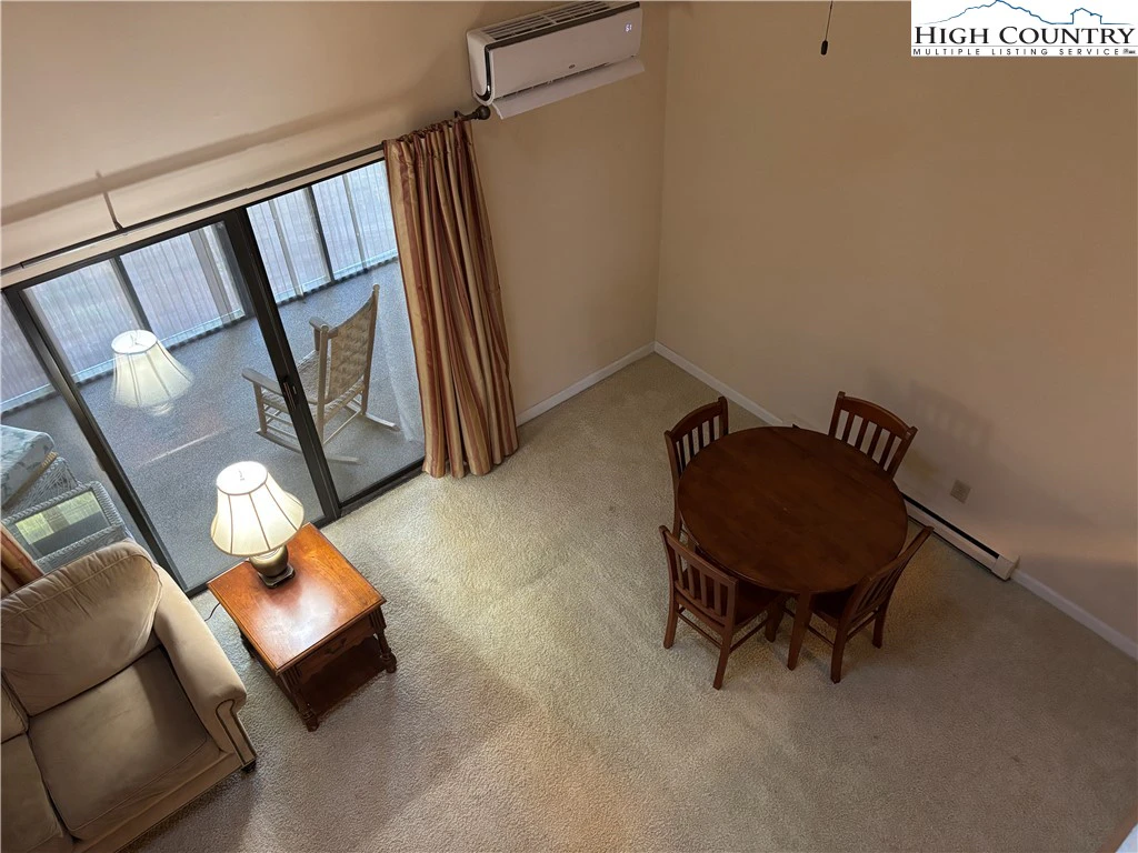 Image number 14 for the current listing
