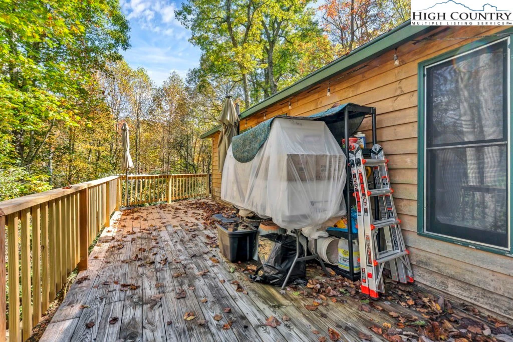 Image number 10 for the current listing