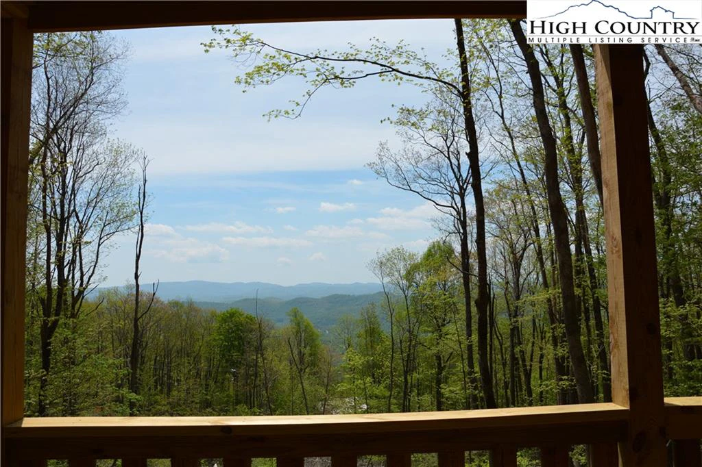 Image number 3 for the current listing