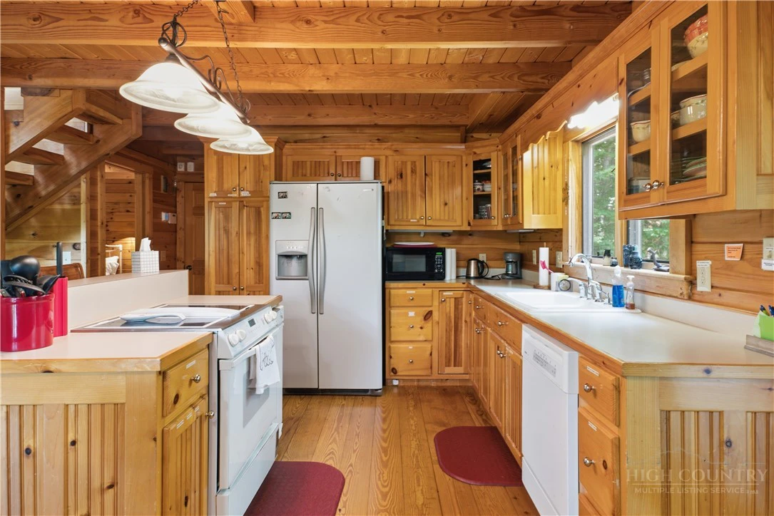 Image number 7 for the current listing