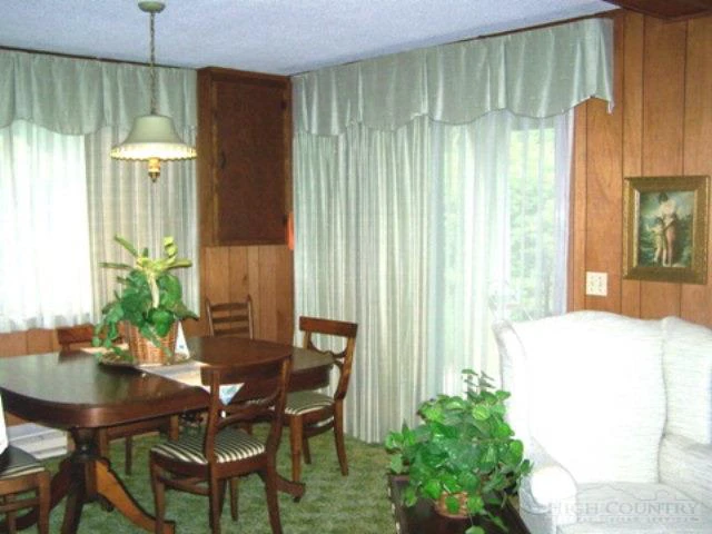 Image number 18 for the current listing