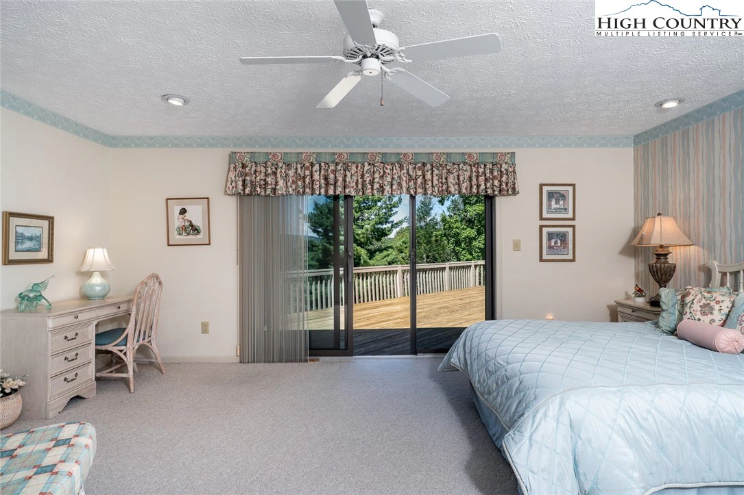 Image number 6 for the current listing