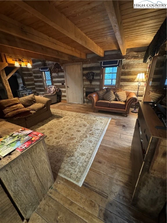 Image number 9 for the current listing