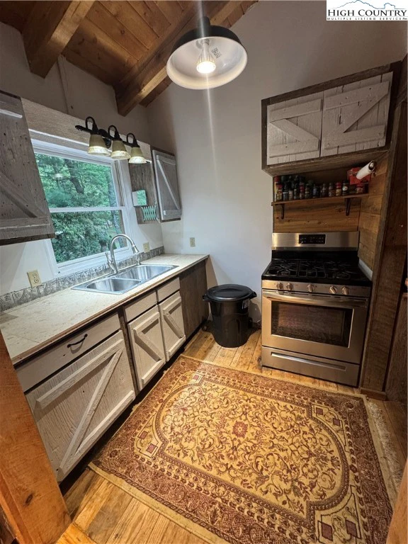 Image number 12 for the current listing