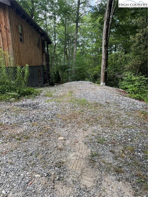 Image number 1 for the current listing