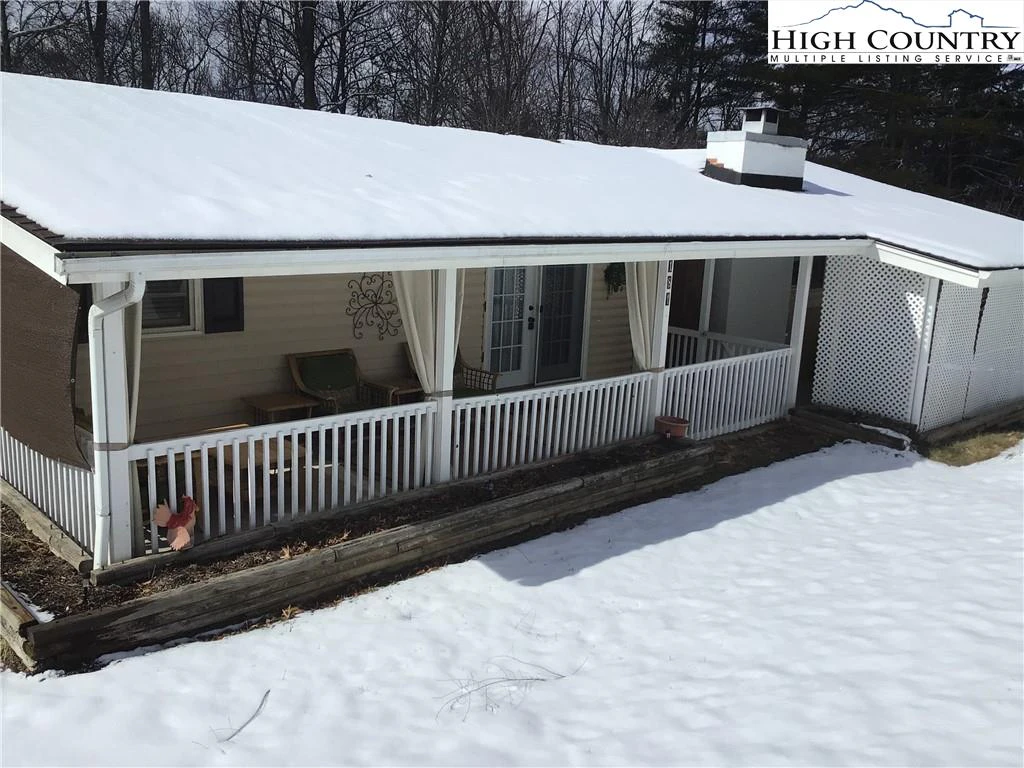Image number 1 for the current listing