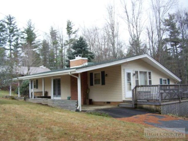 Image number 1 for the current listing