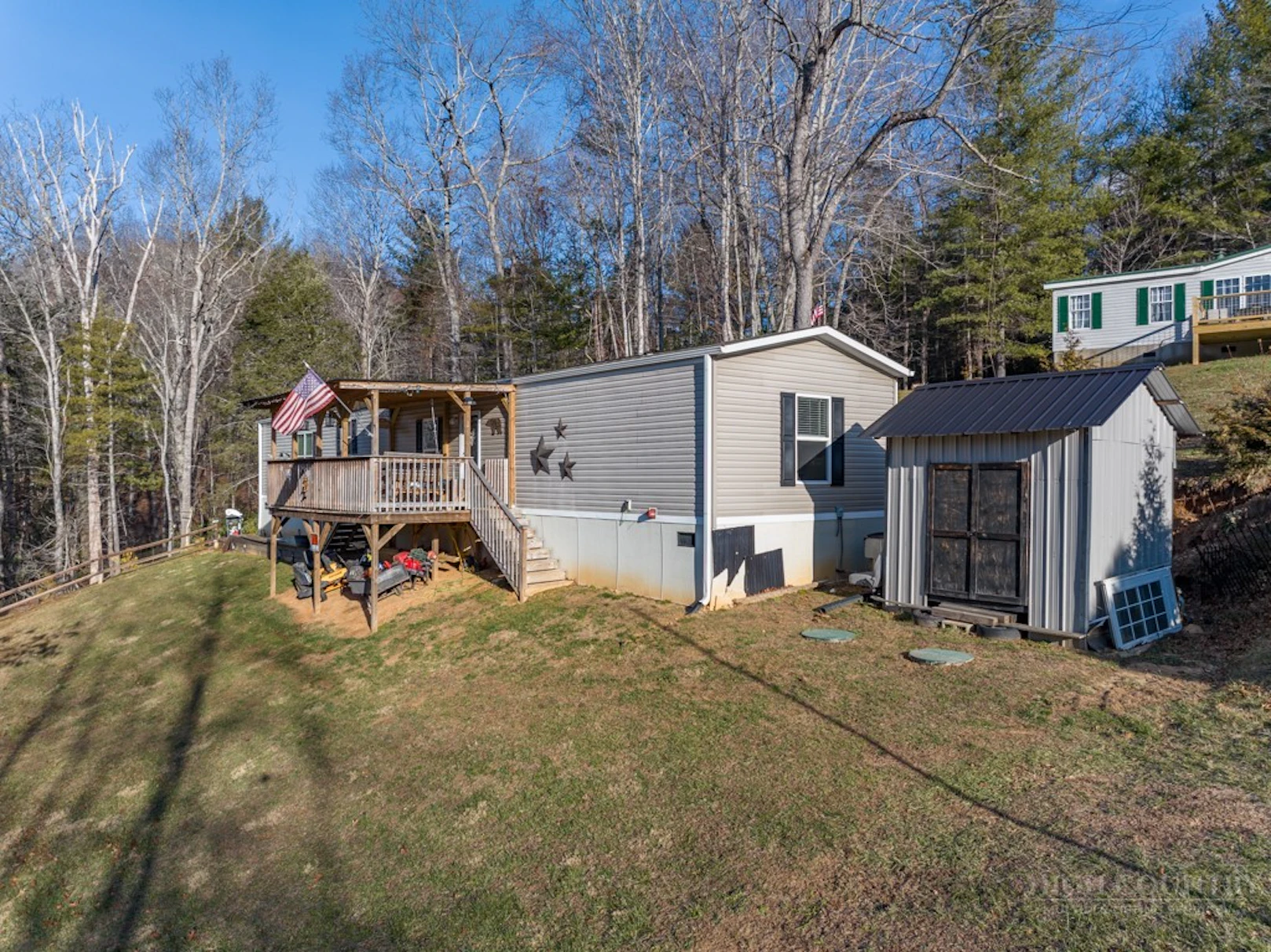 Image number 1 for the current listing
