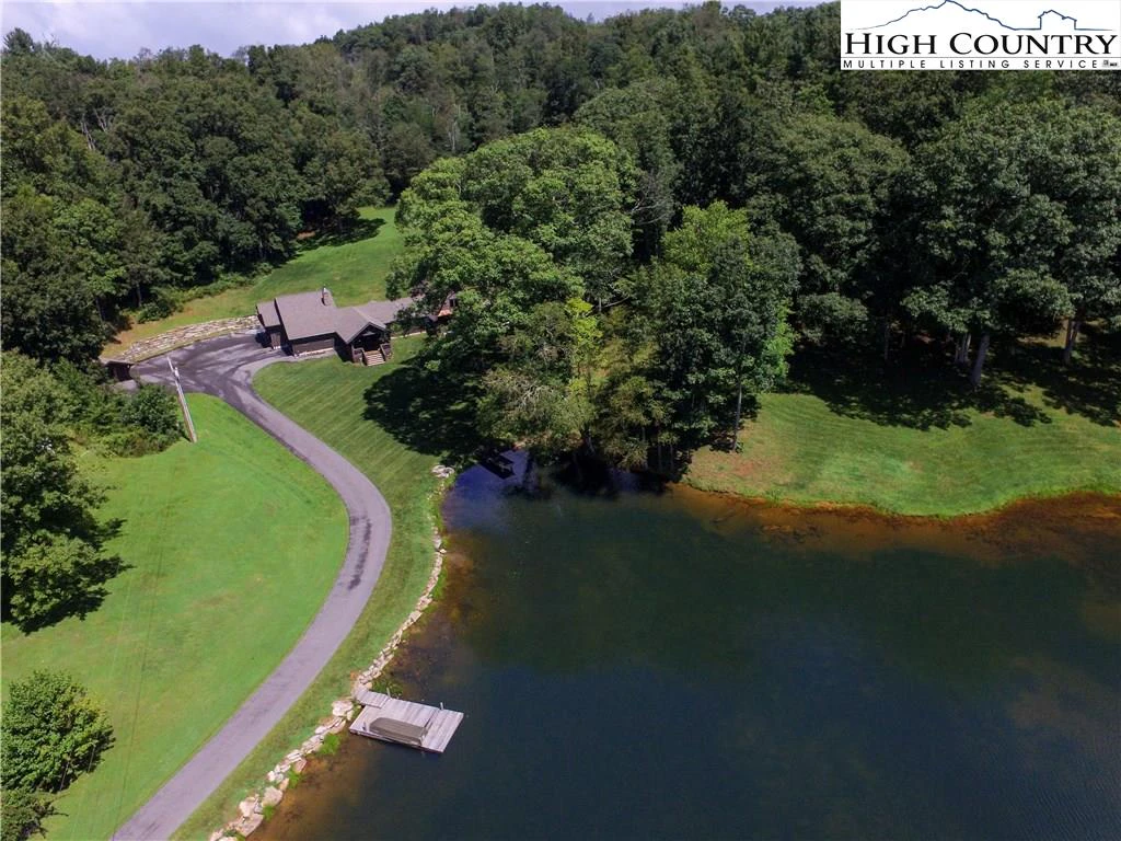 Image number 1 for the current listing