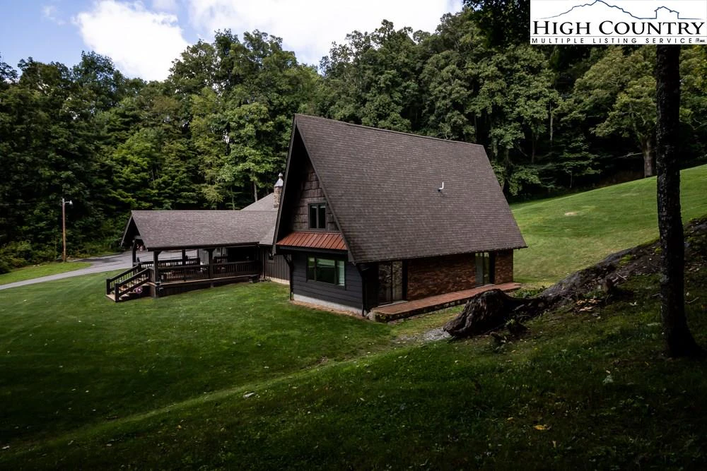 Image number 18 for the current listing