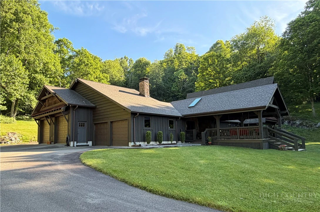 Image number 3 for the current listing