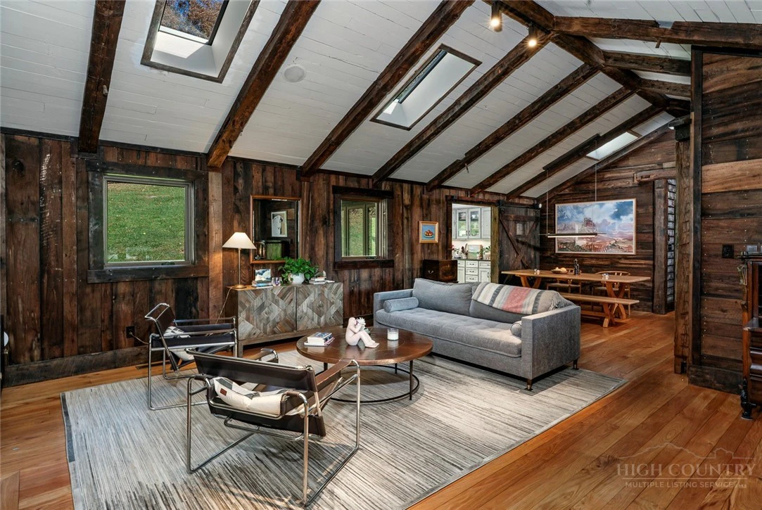 Image number 10 for the current listing