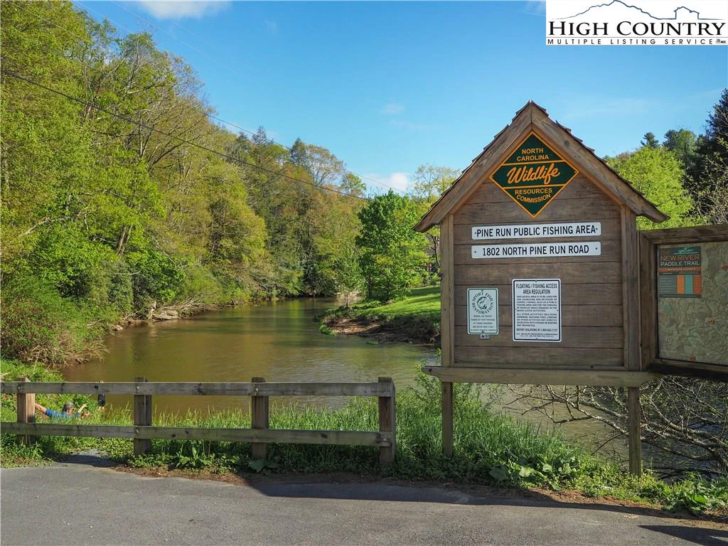 Image number 3 for the current listing