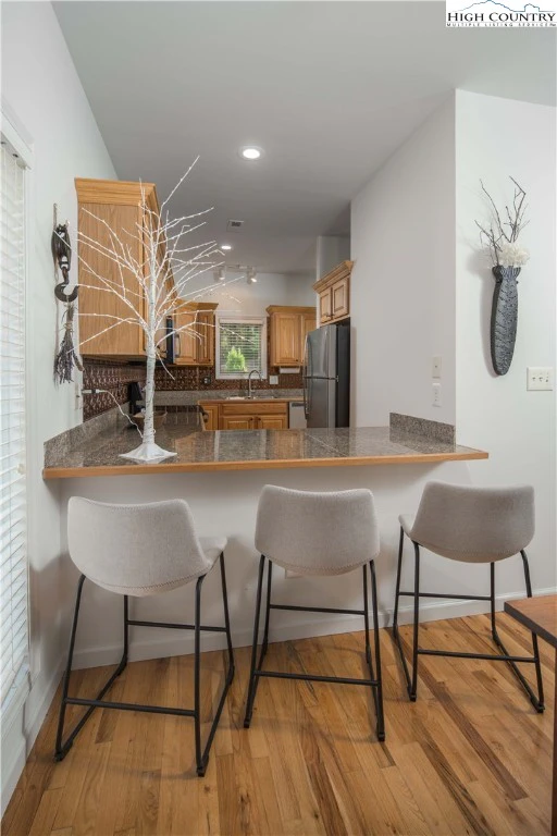Image number 13 for the current listing