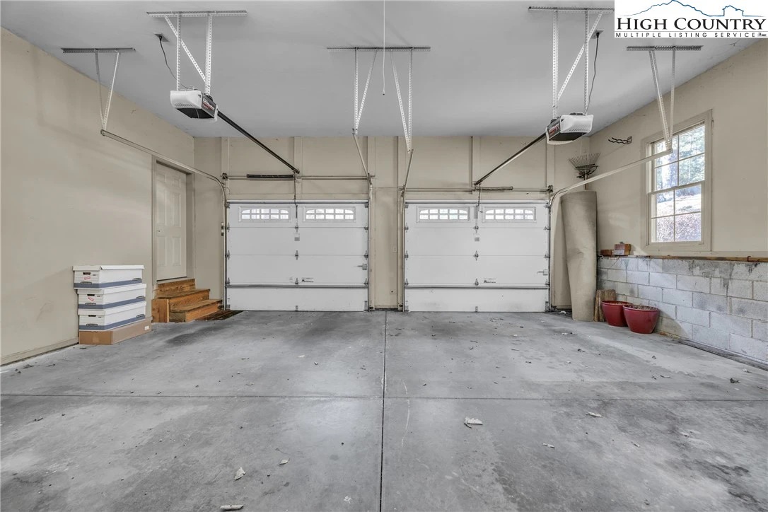 Image number 6 for the current listing