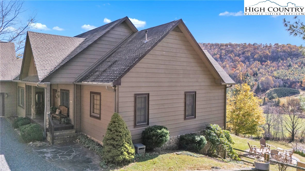 Image number 20 for the current listing